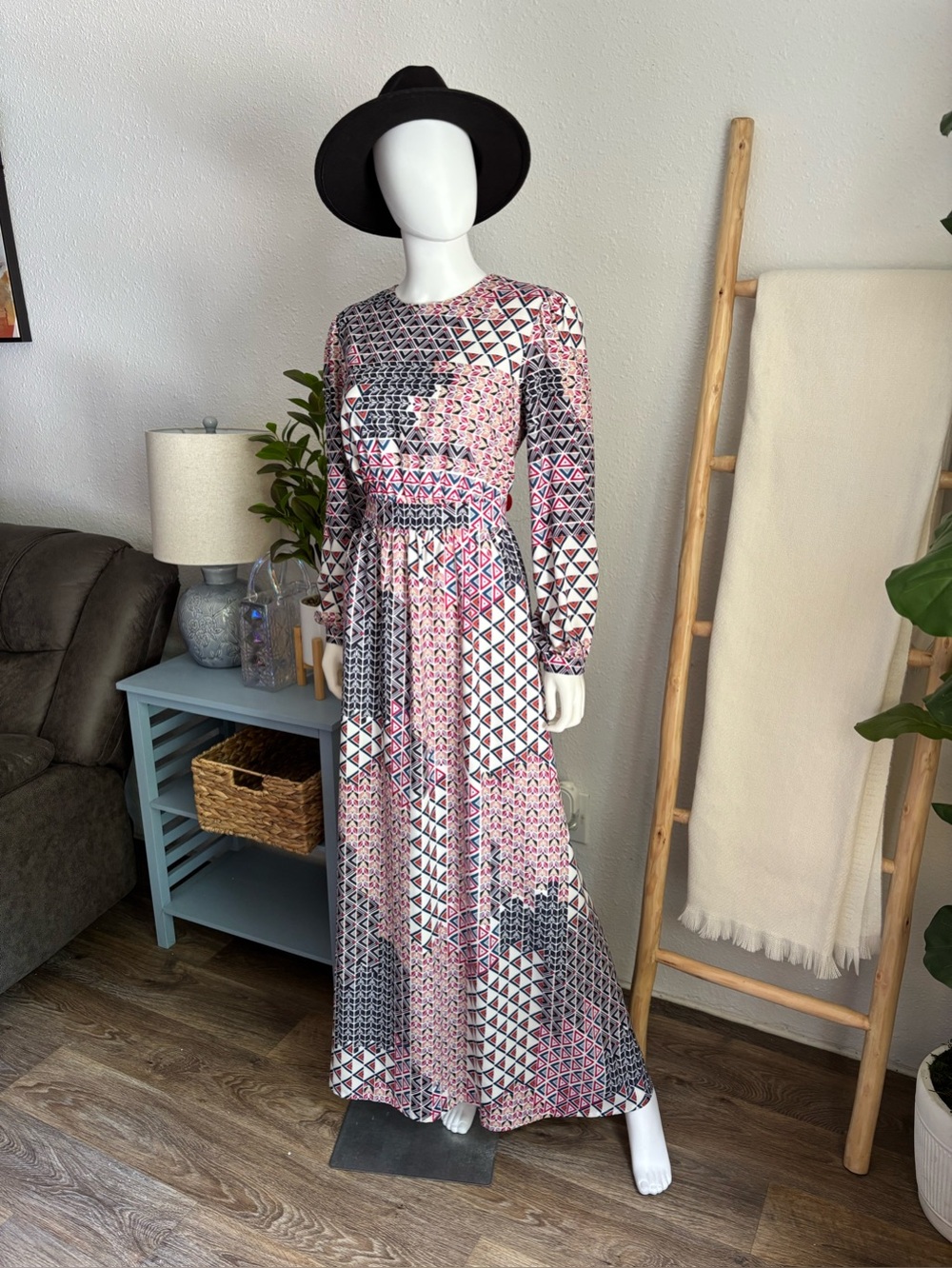 Printed Long Sleeve Maxi Dress in Pink and Black - Picture 2 of 7